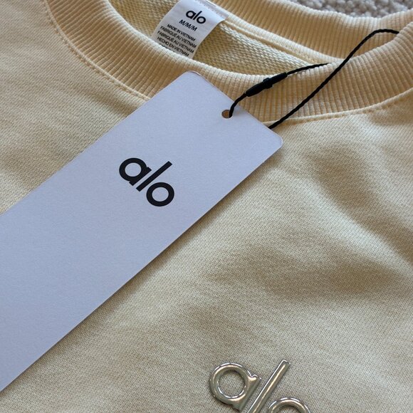 NWT Alo Yoga Crewneck Pullover Sweatshirt & Straight Leg Sweatpants - Picture 5 of 15